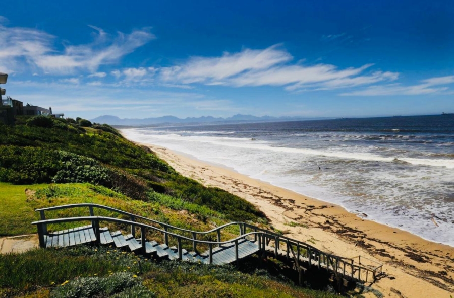 4 Bedroom Property for Sale in Bayview Western Cape